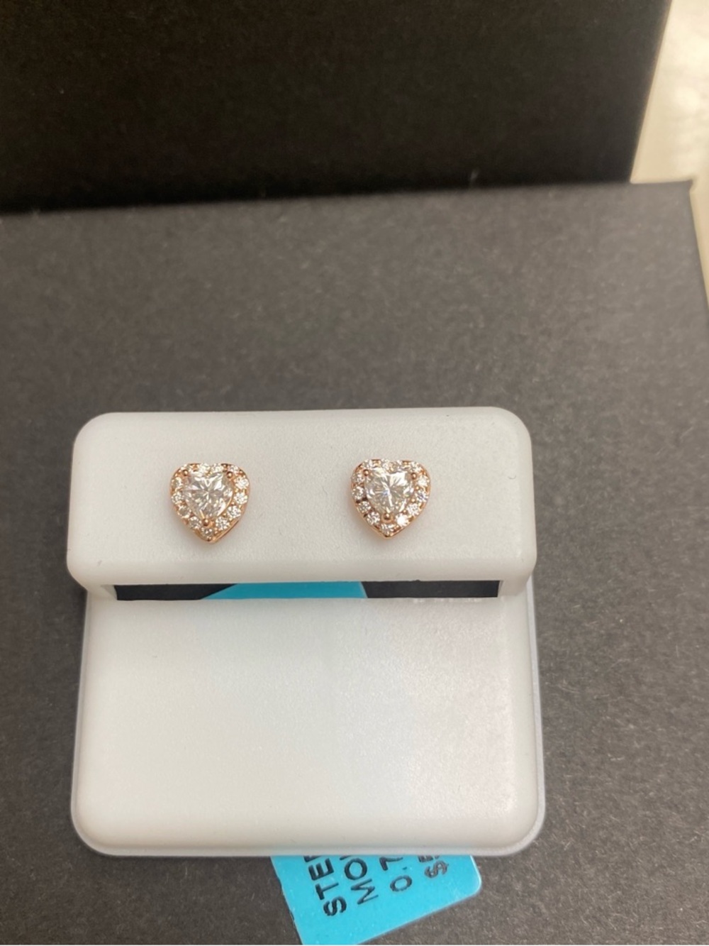 Heart-Shaped Cubic Zirconia Stud Earrings in Rose Gold
